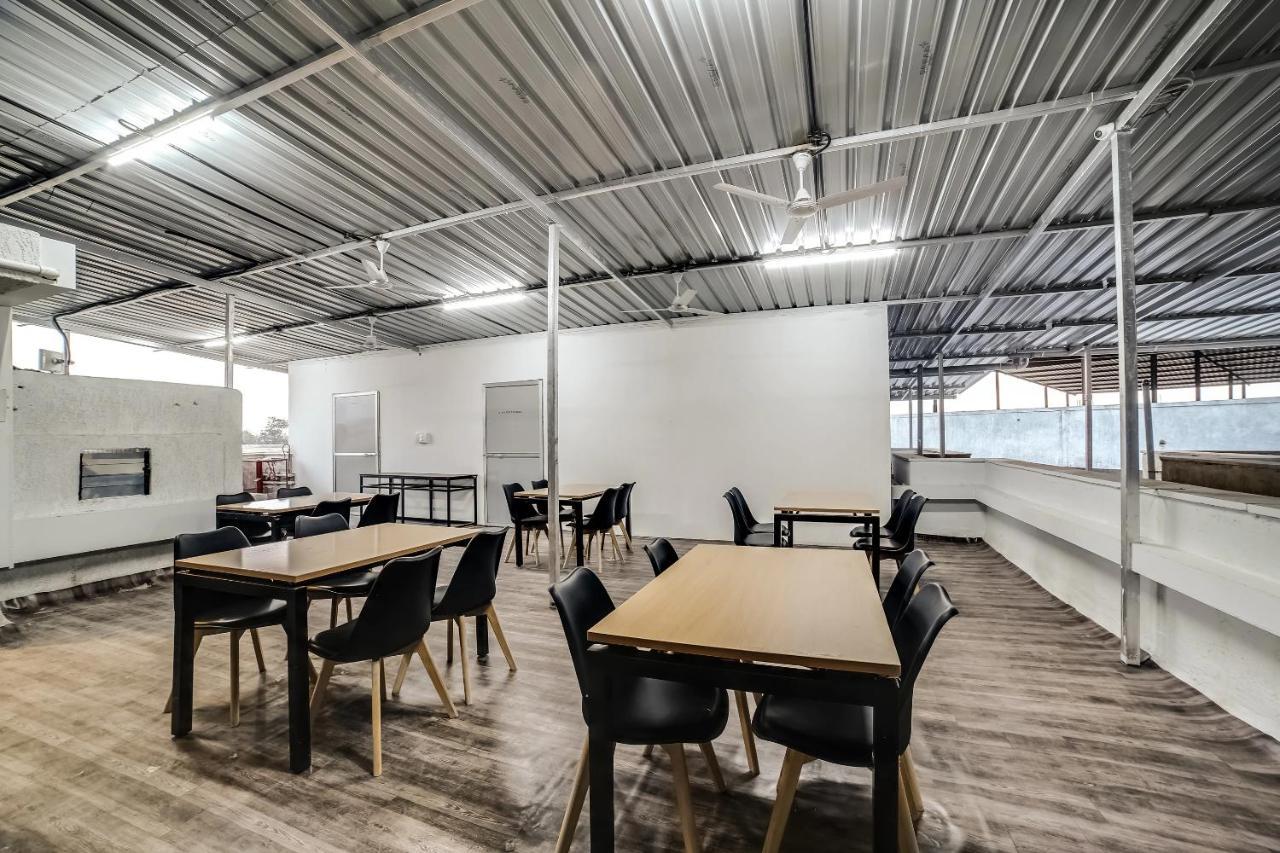 Hotel Bhumi World Bhiwandi 외부 사진